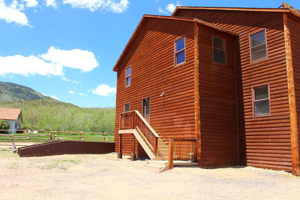 Old Corral Hotel Centennial Exteriér fotografie